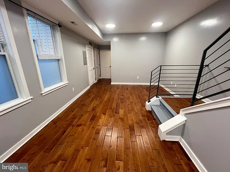 924 N 15th St #3 — Photo 5