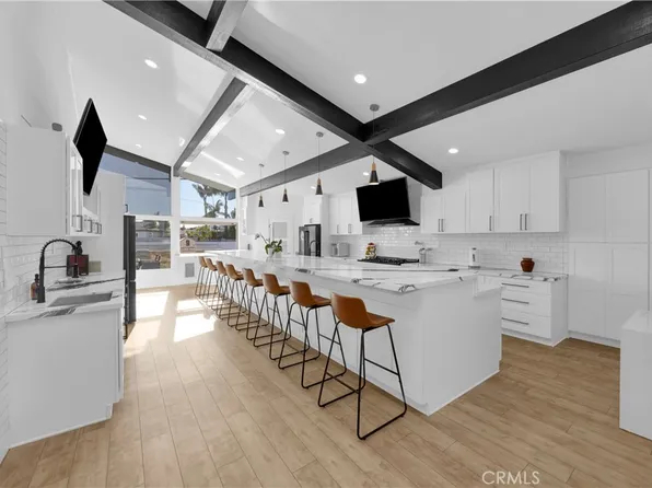 17451 Avalon Ln, Huntington Beach, CA 92647