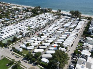 19 Bamboo Dr #B, Briny Breezes, FL 33435