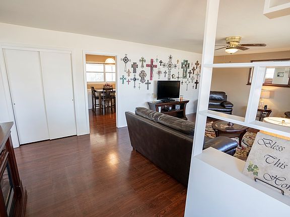 4th image of 3617 Redbud Ave