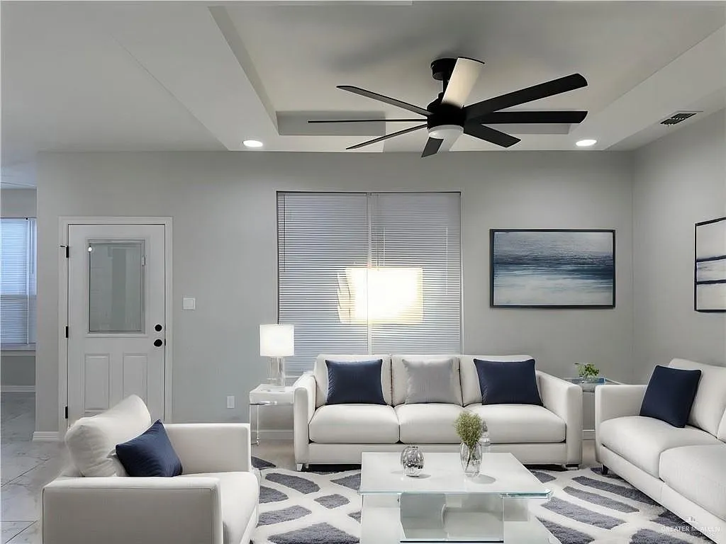 3 bed, 2.5 bath, 1912 sqft, $1,895 — Photo 2
