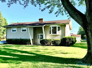 914 Ohio Ave, Elmore, OH 43416