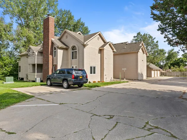 401 SE Lowell Dr, Ankeny, IA 50021