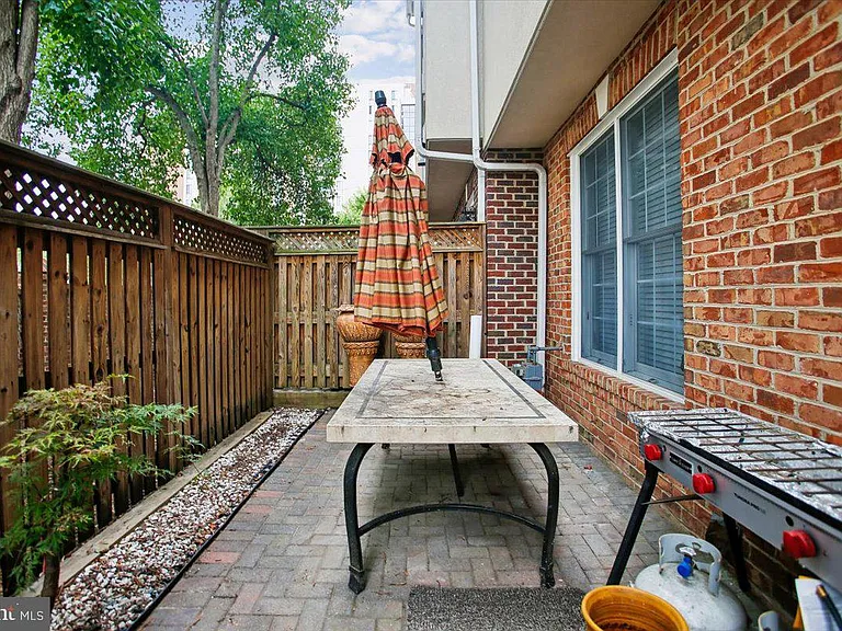 1309 McLean Crest Ct — Photo 56