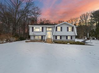 20 Wedgewood Rd, Tewksbury, MA 01876