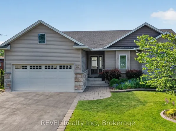 30 Drummond Cres, Fort Erie, ON L2A 1L2