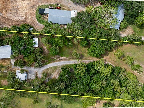 3rd image of 945 Bay Dr