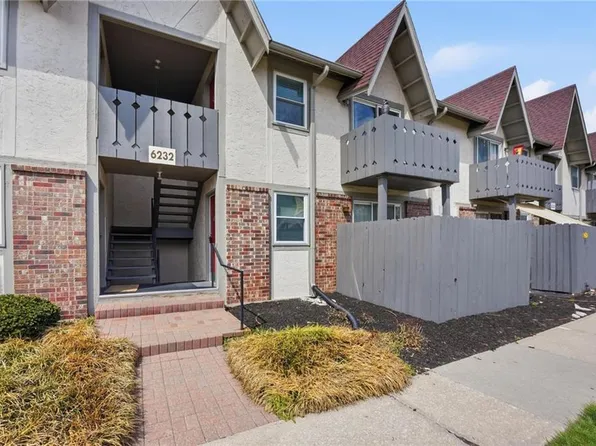 6232 Robinson St APT 2, Overland Park, KS 66202