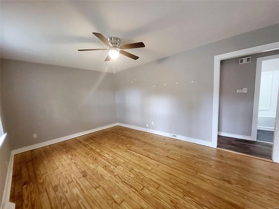 2nd image of 5549 Connecticut St