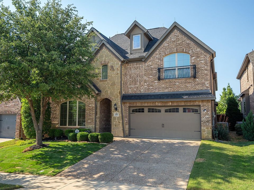 1st image of 1517 Presley Way