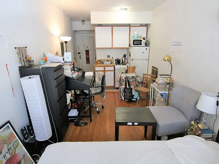 224 W 72nd St #1A — Photo 5