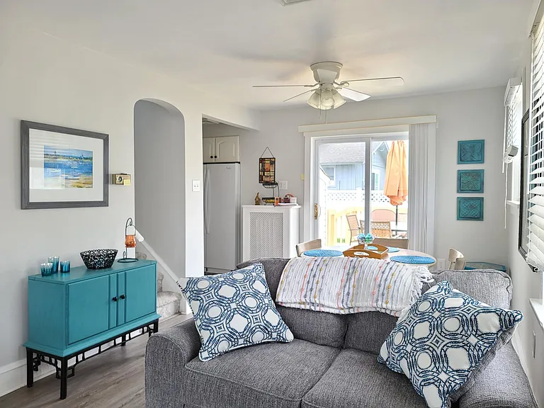 425 N Kenyon Ave — Photo 11