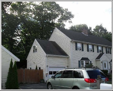 1-car garage with 2-car parks
