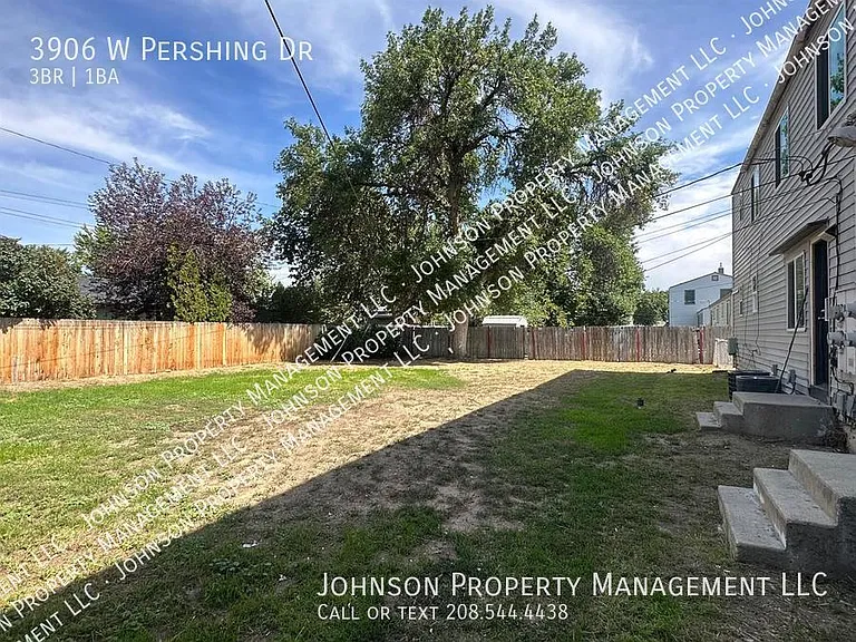 3906 W Pershing Dr — Photo 10