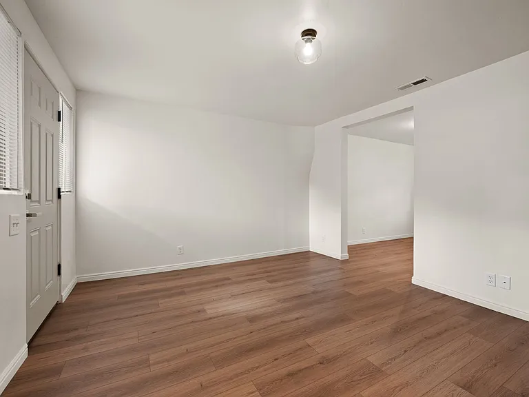 277 N St — Photo 15