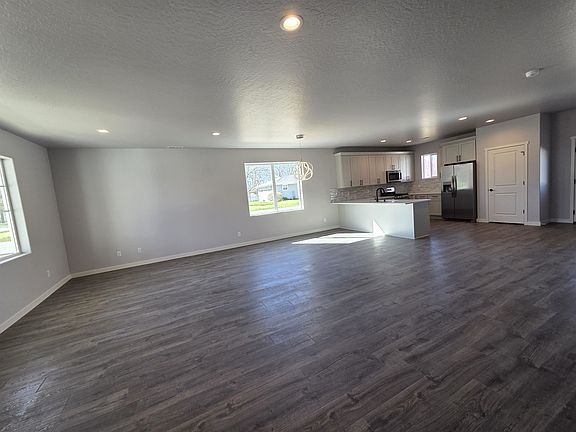 5th image of 12703 E Desmet Ave