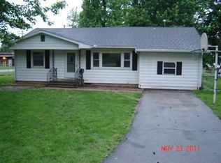 1235 S Park Ave, Aurora, MO 65605