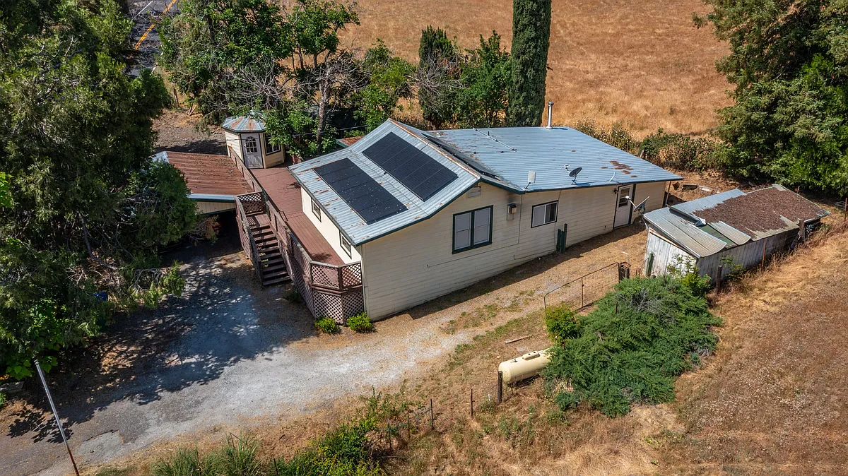 Building Photo - 9880 State Highway 49