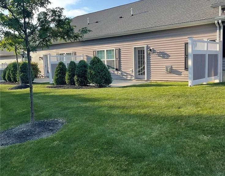 5281 Chestnut Rdg — Photo 18