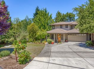 1621 Peachey Rd, Ashland, OR 97520