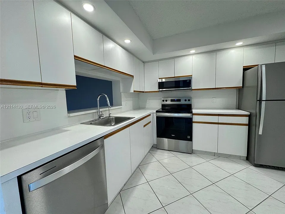 1151 SW 128th Ter #304D