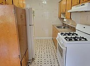 36-15 30th St #3, Astoria, NY 11106