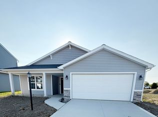 575 Lago Ct, Fort Wayne, IN 46818