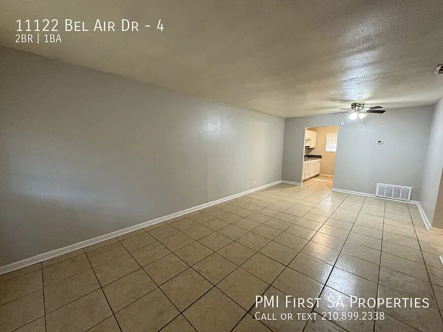 Fouplex unit ready to move in in Castle Hill! — Photo 1