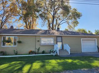 36 Orchard St, Naches, WA 98937