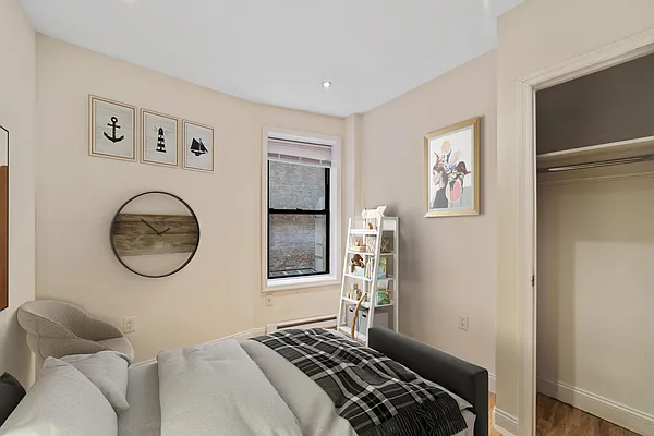 Rented by Vector New York, LLC | media 12