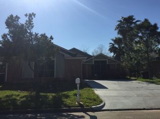 9322 Corner Oaks Ln, Houston, TX 77036