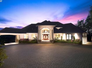 15350 S Victory Rd, Oregon City, OR 97045