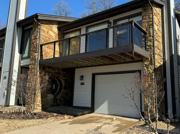 1527 S Riverside Dr W #1527, Tulsa, OK 74119