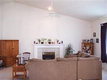 3rd image of 18005 107th St E