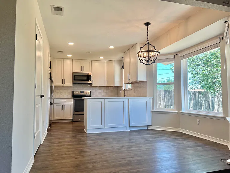 6 Anita Ln — Photo 3