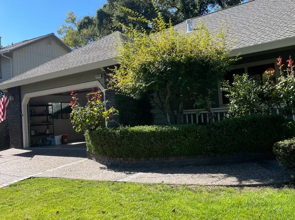 1563 Centennial Cir, Calistoga, CA 94515