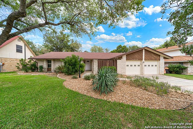 1st image of 15606 Creekside Dr
