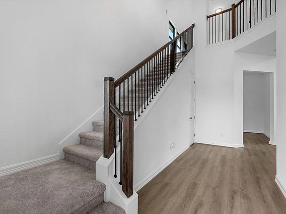 19035 Magnolia Willow Lane Interior Image 4
