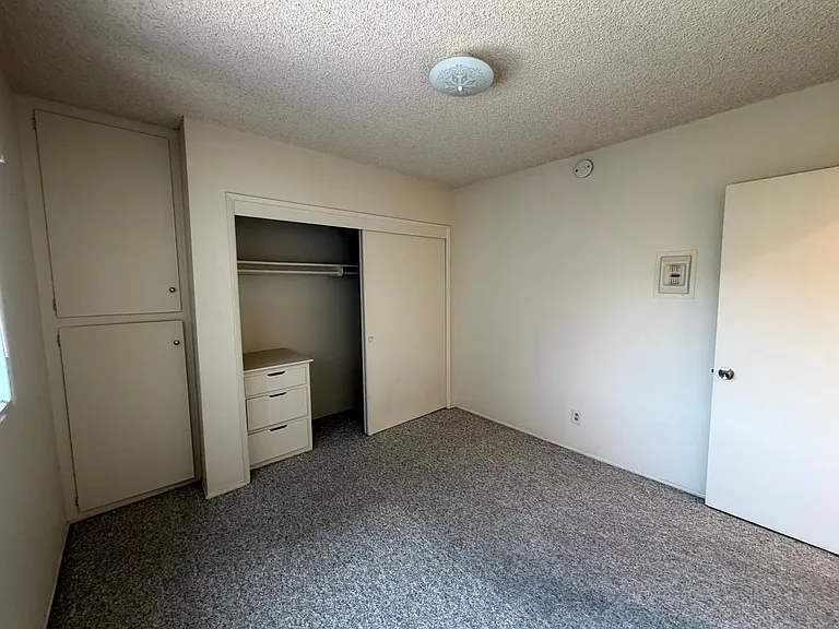 307 N Curtis Ave — Photo 11