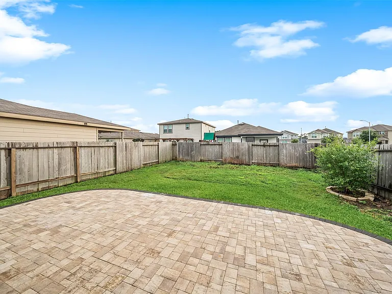 14551 Maple Field Dr — Photo 23