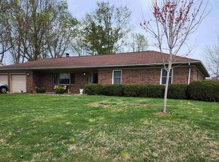 2900 Terri Ln, Newburgh, IN 47630