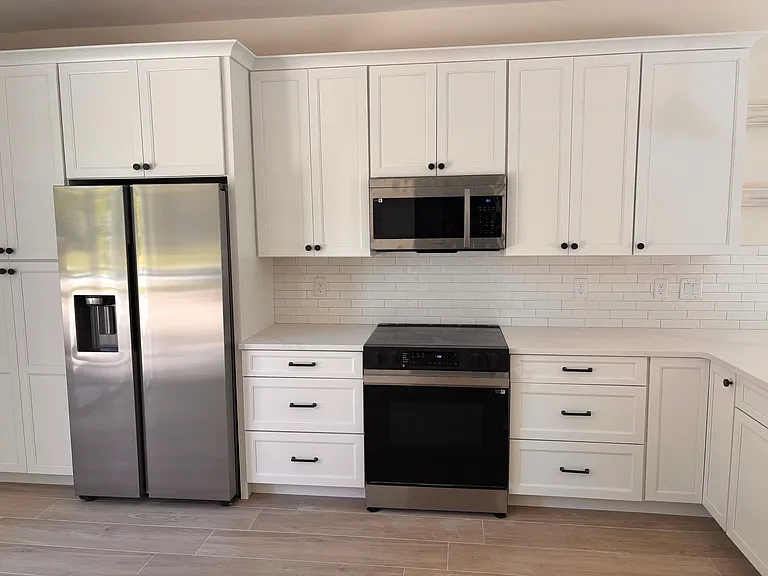 330 Geneva Dr — Photo 6