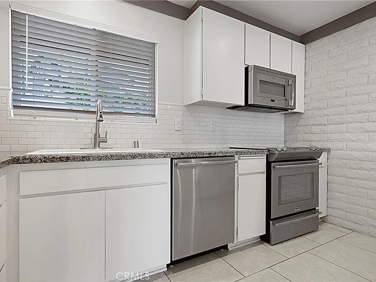 22392 Canyon Club Dr — Photo 18