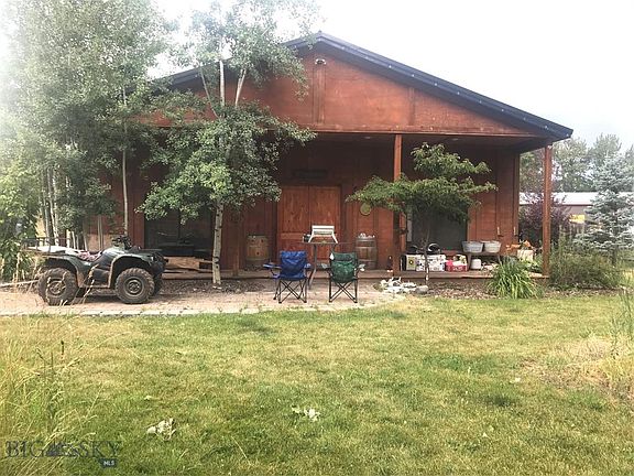 2nd image of 104 Ginger Bear Ln