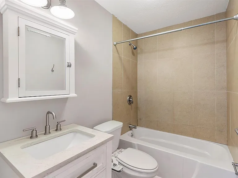 2402 Berkeley Ave #A — Photo 13