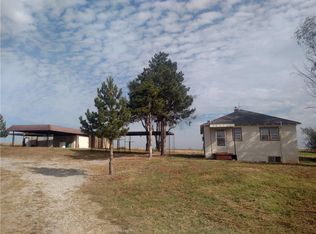 19025 E 1140 Rd, Sayre, OK 73662