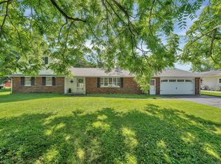 34 Greenland Dr, Newark, OH 43055