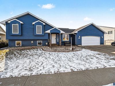 815 E Ryan Dr, Tea, SD, 57064