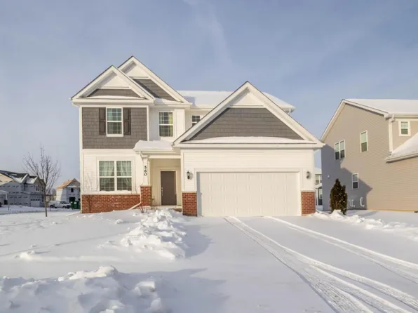 560 Golden Star Dr, Bolingbrook, IL 60490