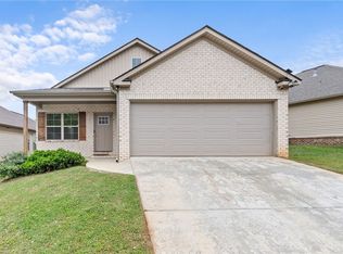 5440 University Gardens Dr, Cottondale, AL 35453